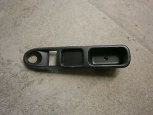 Peugeot 207 Sol Cam Düğmesi Çerçevesi Tekli 6554.SY