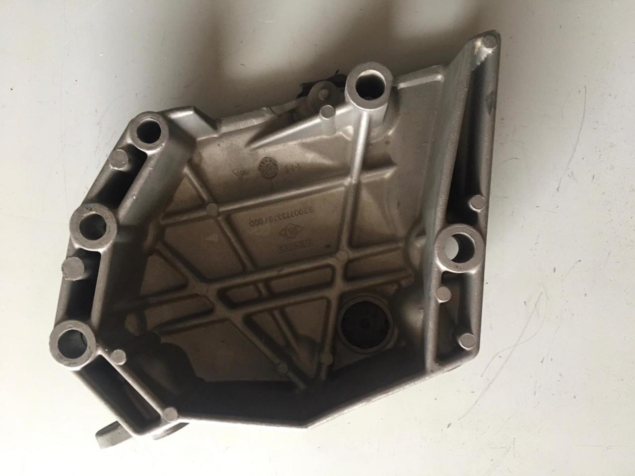 Dacıa Logan Sandero Clio II Kango II Motor Suportu 1.6 8V K7M 8200773378