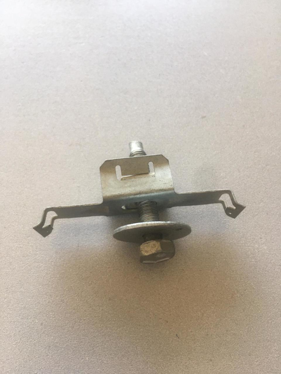 Renault Clio Tampon Arka Bağlantı Klipsi 7701044388