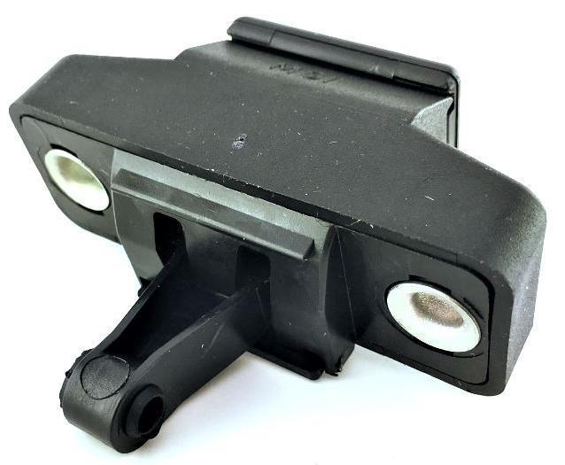 Renault Clio,Megane R19 Üst Bagaj Kilidi 7702253719