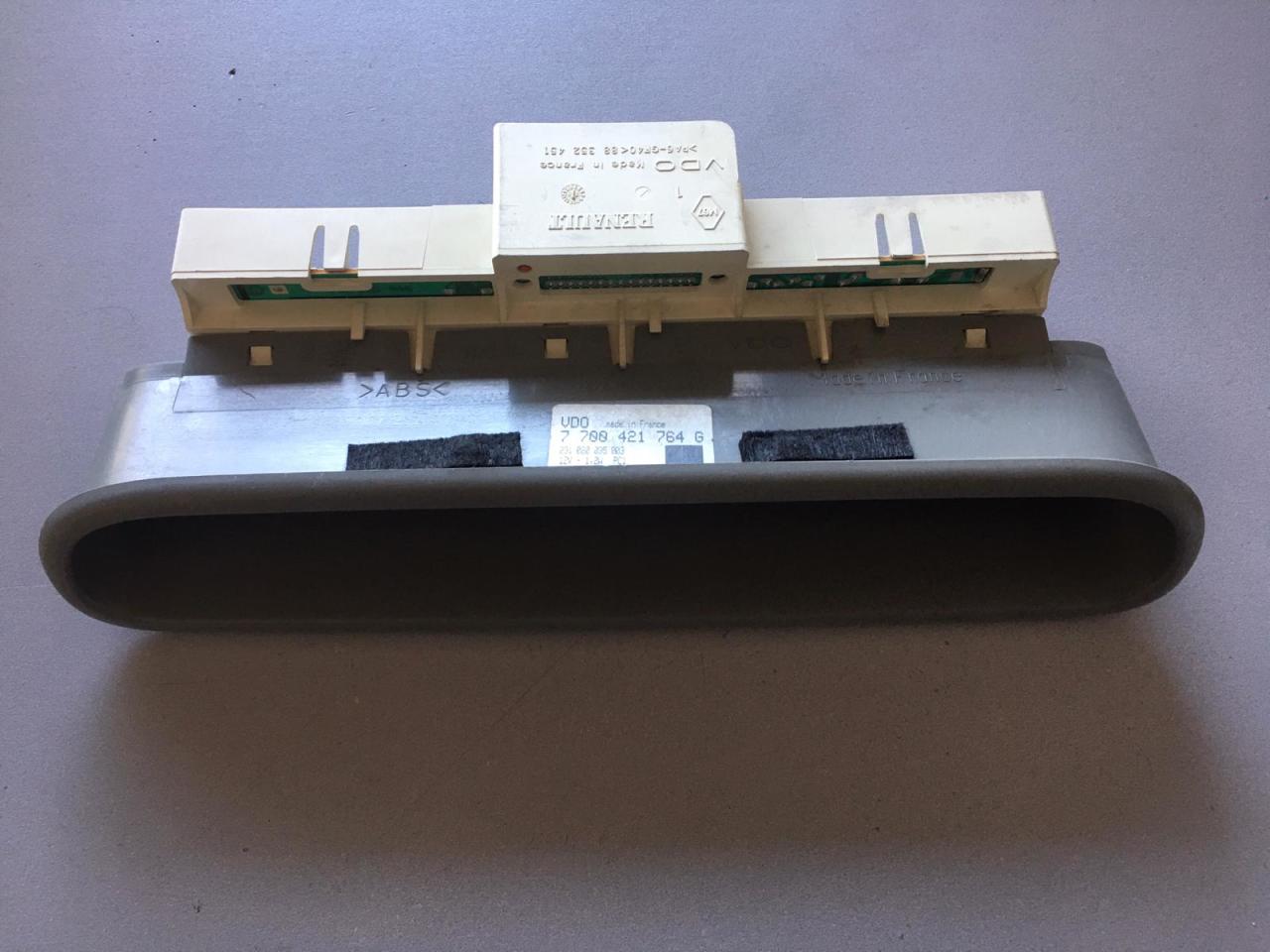 Renault Twingo Gösterge Paneli 7700421764