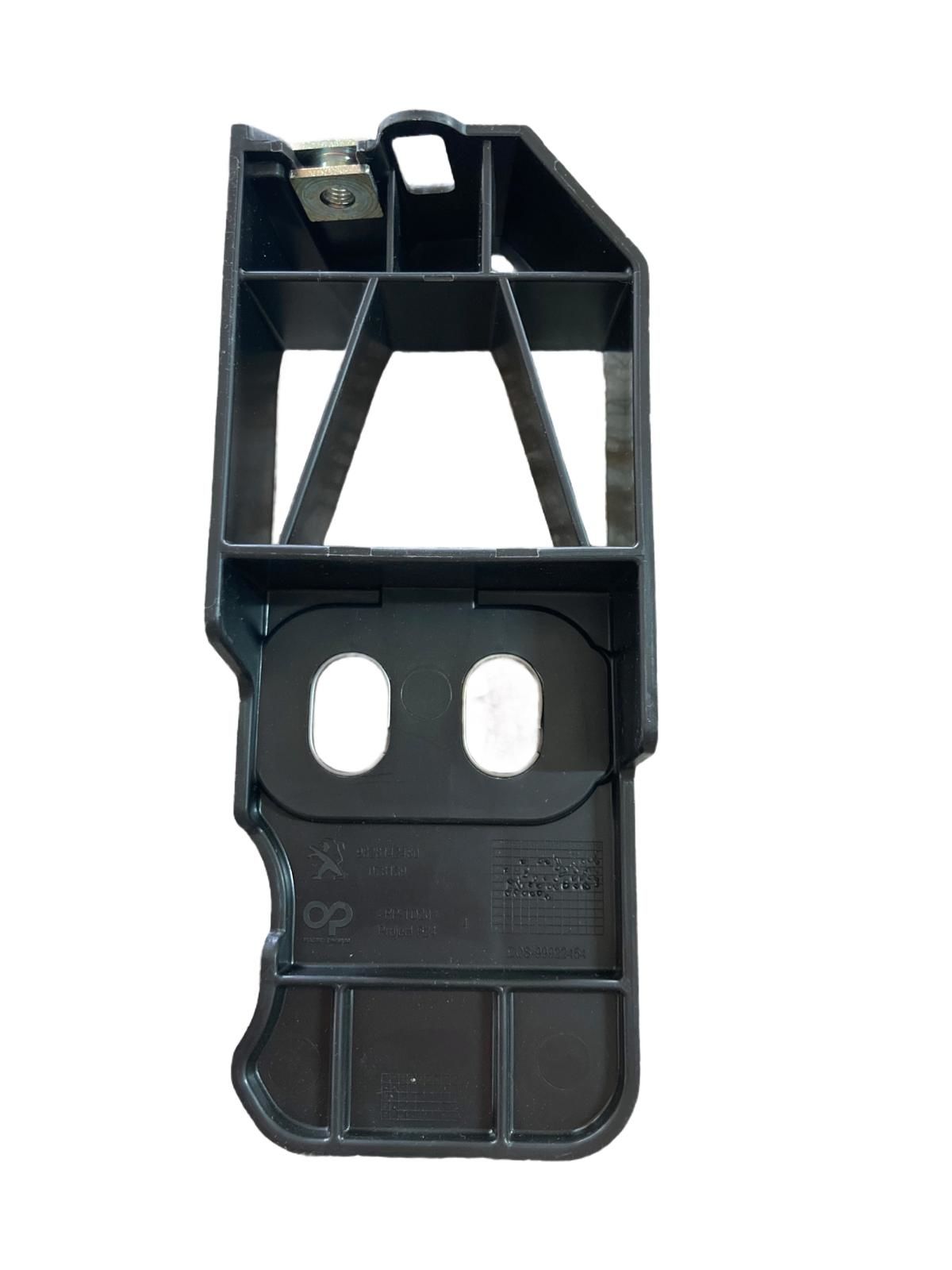 Peugeout 2008(P24E) Ön Tampon Sol Darbe Emici 1668510880