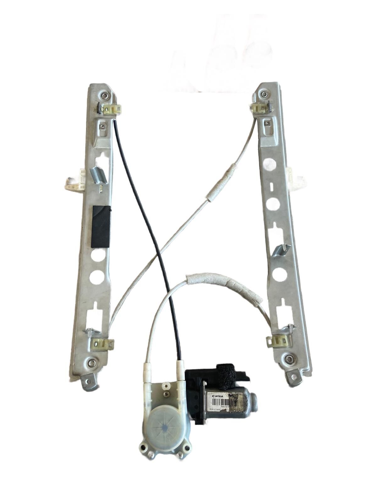 Valeo Megane 2 Sağ Ön Cam Krikosu 8201010925