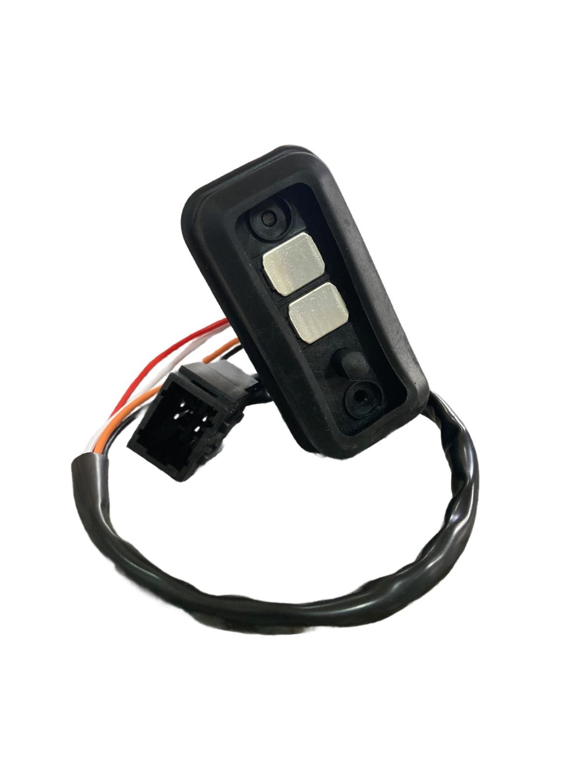 Renault Kango Sağ Kapı Işık Rolesi 7700308813