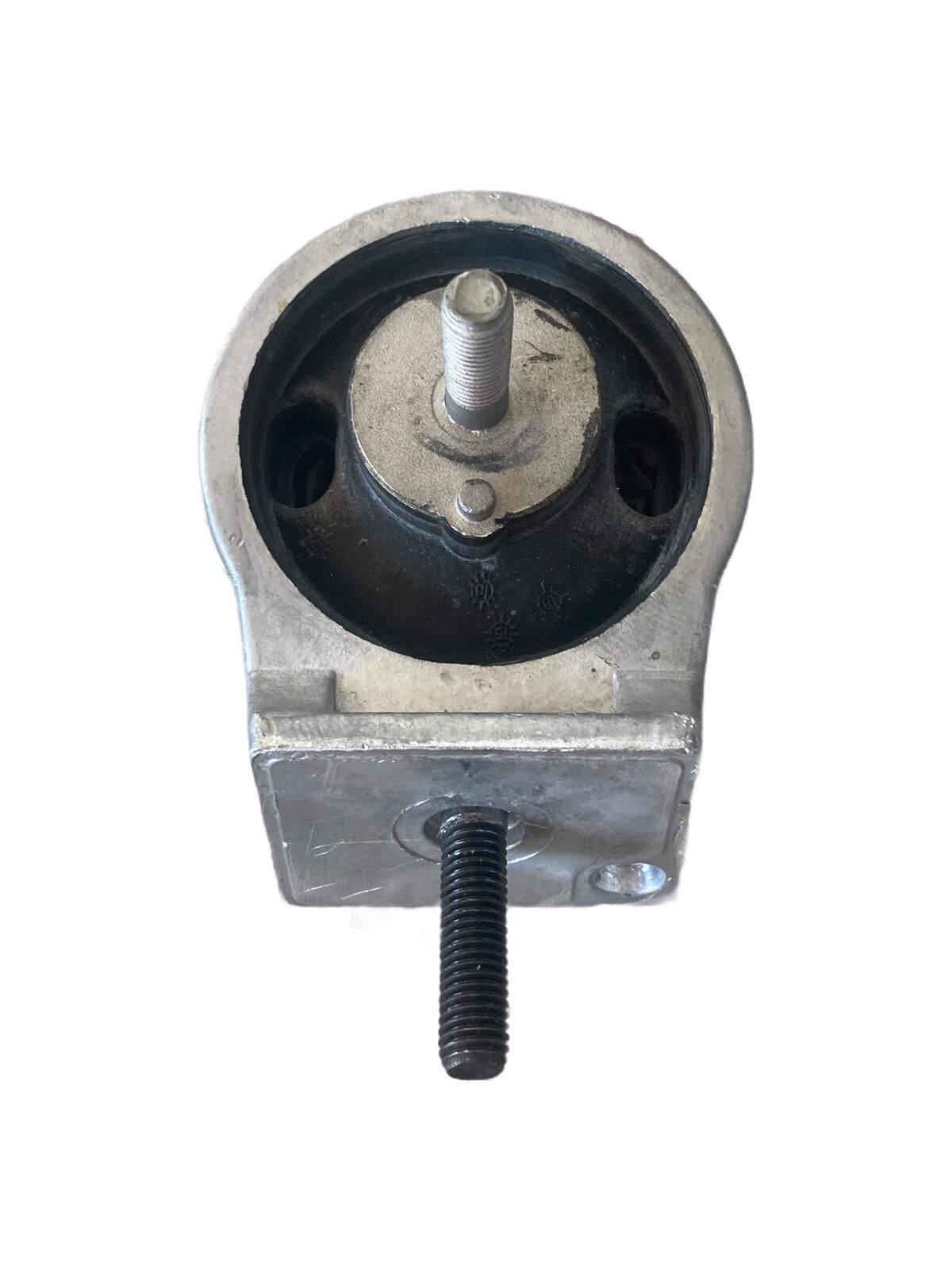 Renault R21, Txe Concorde Motor Takozu Kulağı Sol 7700769719