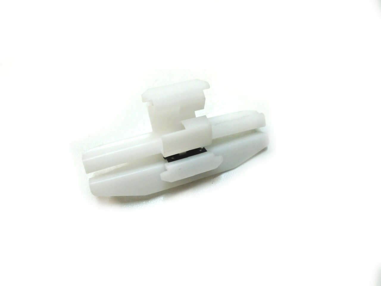 Renault Megane 1 Ön Direk İç Bakalit Tırnağı 7703077481