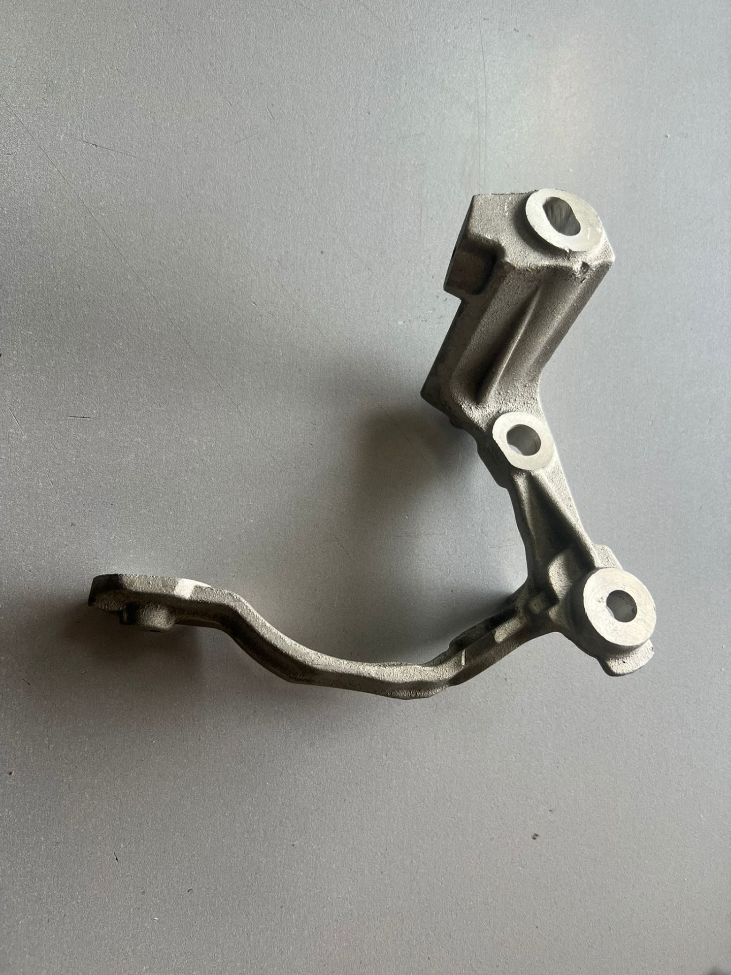 Renault Clio 3 Thalıa Elektirikli Direksiyon Pompa Ayağı 8200886452-8200520790-8200718096