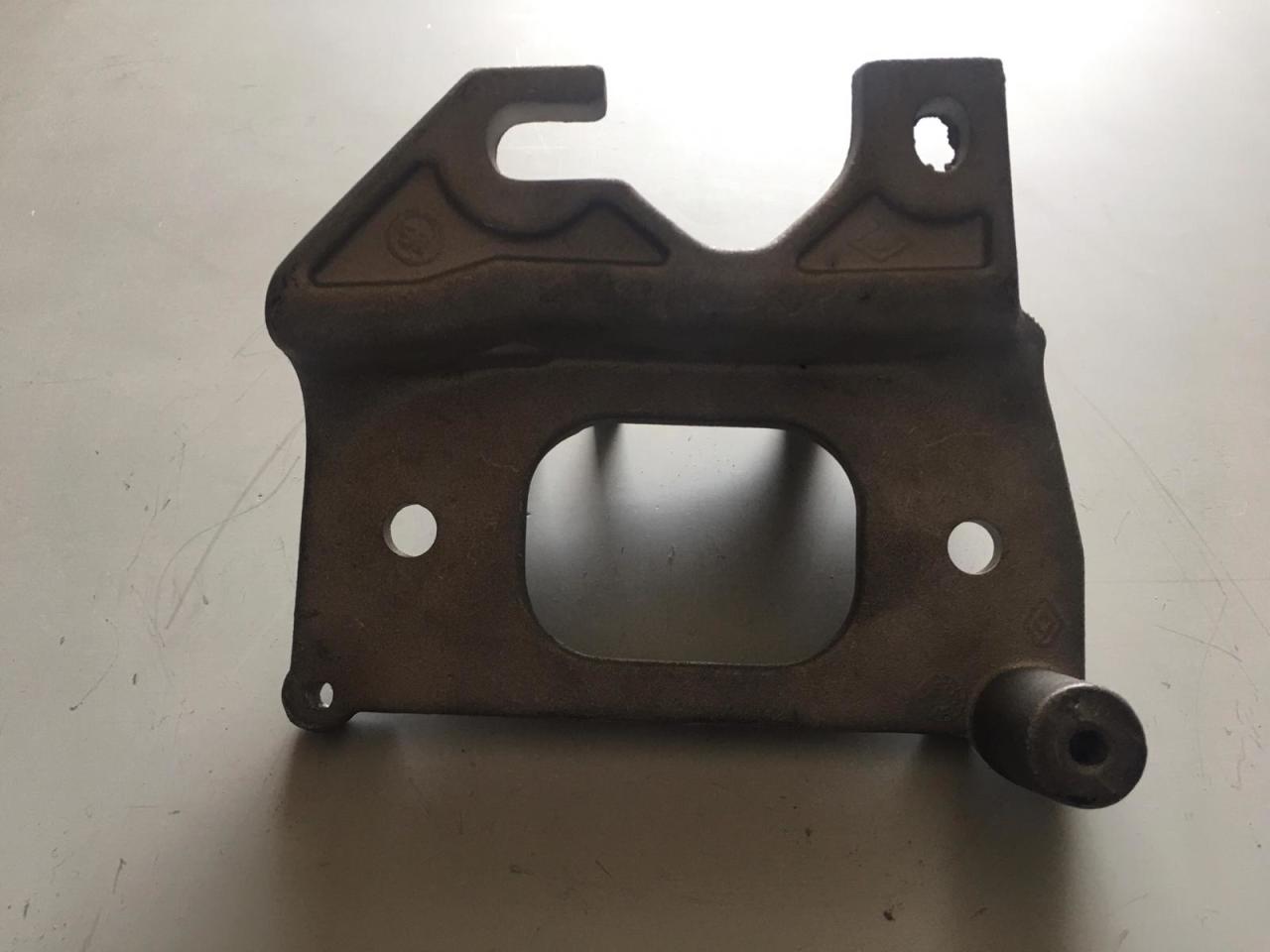 Renault Clio 4 Motor Takozu 112228880R