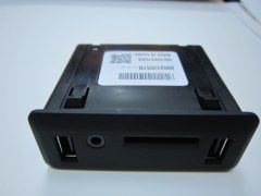 Renault Megane 4 Aksesuar Prizi Usb-Aux-SD 280233557R-280236599R
